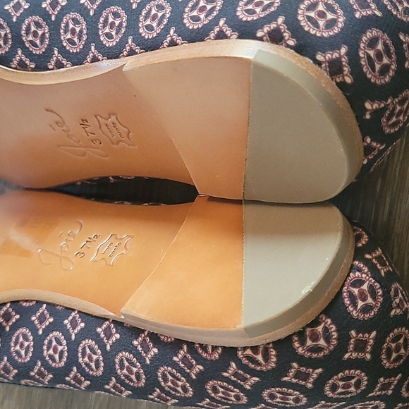 COPY - JOIE DAYDREAMING SMOKING FLATS - Picture 7 of 9